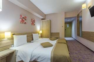 Отель RIN Grand Hotel Бухарест Стандартный двухместный номер с 2 отдельными кроватями-1