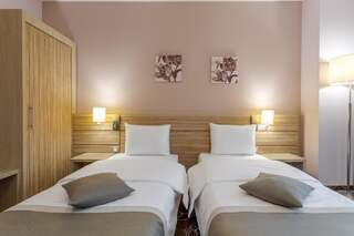 Отель RIN Grand Hotel Бухарест Стандартный двухместный номер с 2 отдельными кроватями-4